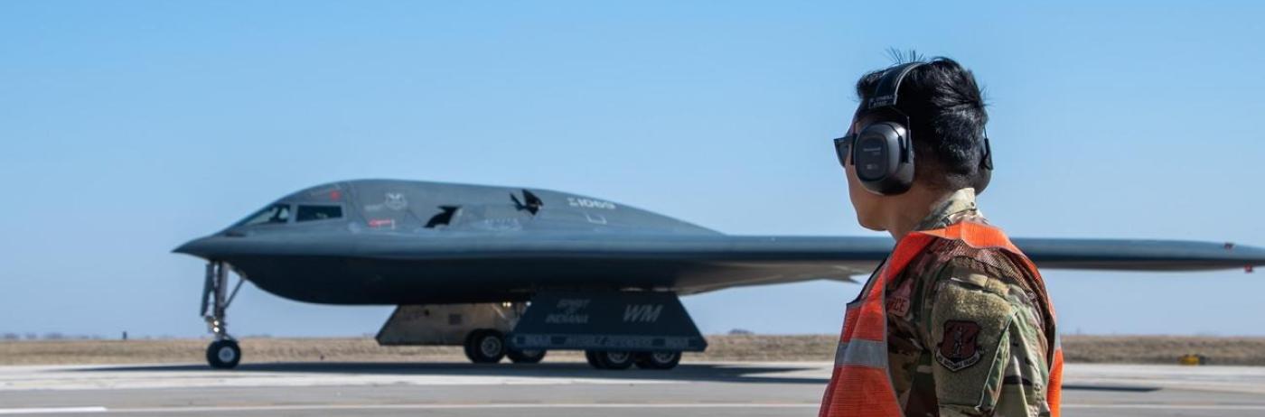 Anatomia operației Epic Fury: Generalul Dan Caine dezvăluie cum au utilizat SUA bombardierele B-2 și atacurile cibernetice pentru paraliza sistemele de comandă și control iraniene