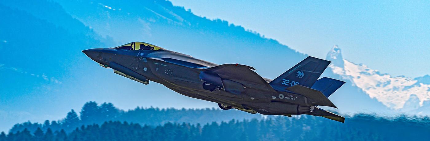 De ce a redus Elveția numărul de avioane americane F-35 achiziționate de la 36 la 30 de unități. În acelaşi timp se caută alternativa europeană la sistemul Patriot
