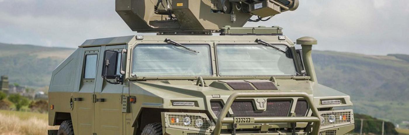 Militarii spanioli au distrus un blindat fără să tragă vreo lovitură. Un VAMTAC, scăpat la o parașutare