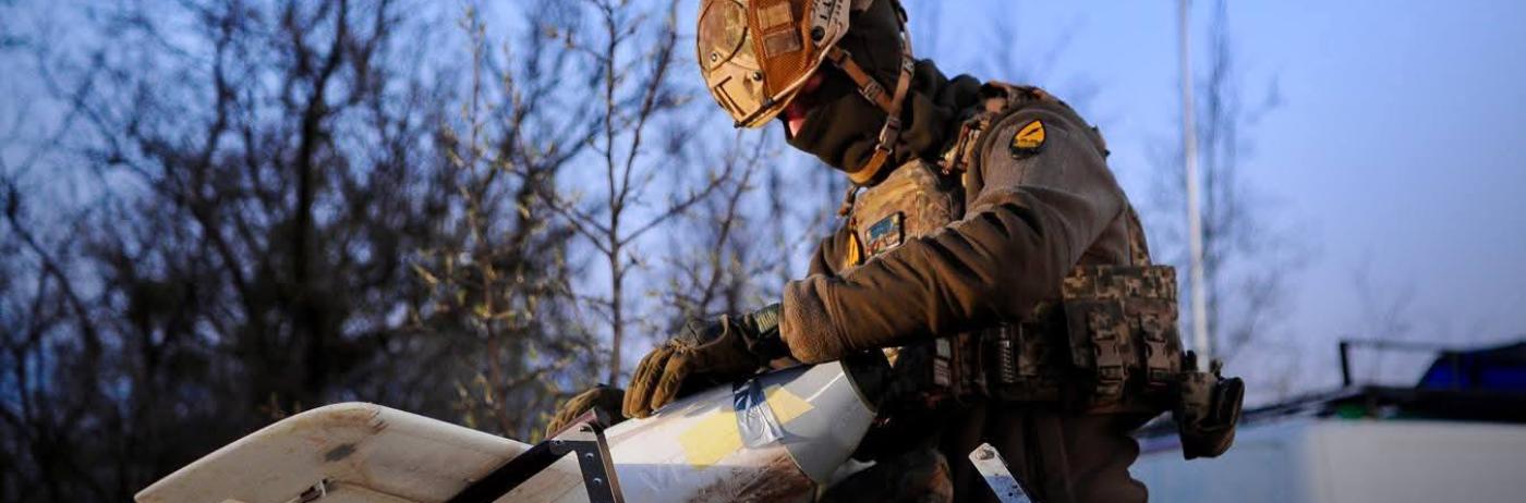 Cum a schimbat în 4 luni un tânăr inginer Armata Ucrainei. Cele 3 mari reforme: Toleranță zero pentru corupție, dronele și un soldat care știe când se întoarce acasă
