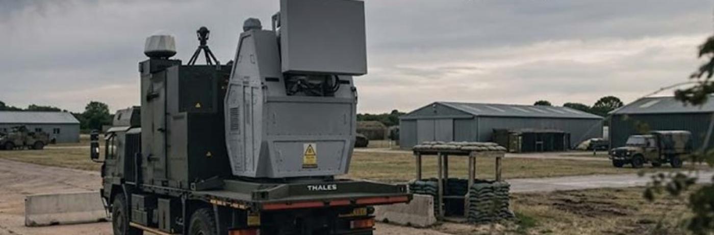 Căutarea unor soluții eficiente împotriva roiurilor de drone: Sistemul Thales RapidDestroyer a distrus 80 de vehicule aeriene în cadrul teste militare