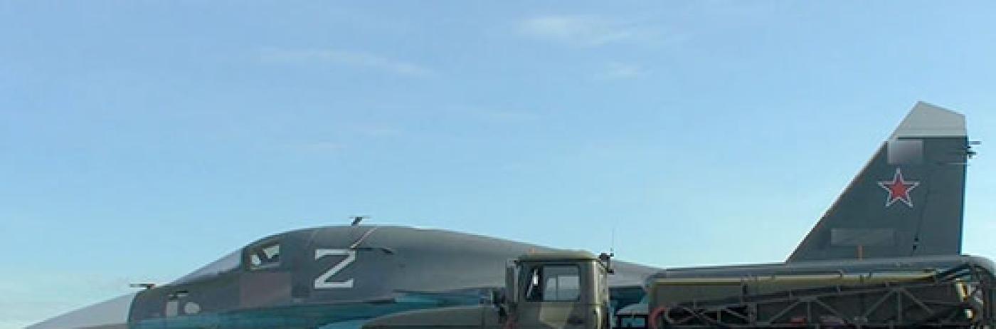 Imaginile din satelit confirmă dezastrul de la baza aeriană Marinovka: Ucraina a distrus două avioane Su-34 pe care rușii le utilizau pentru a bombarda orașele ucrainene