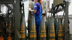 Europa își recuperează deficitul de apărare, companiile germane de armament recrutează masiv