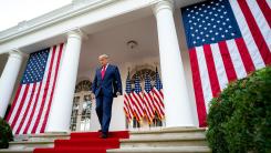 Trump a anulat taxele vamale punitive impuse Indiei după ce aceasta și-a redus importurile din Rusia și s-a angajat să achiziționeze energie americană