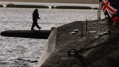 SVR rus acuză Marea Britanie și Franța că vor să transfere arme nucleare Ucrainei. Medvedev e primul care „scoate capul” și amenință cu un război nuclear total