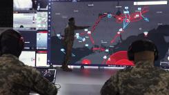 Sfârșitul dronelor controlate manual: Armata ucraineană activează platformele capabile să identifice și să lovească independent blindatele ruseşti