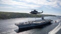 Portavionul USS Gerald R. Ford, cea mai scumpă și modernă navă construită vreodată, a fost la un pas de dezastru. Cum au minimizat SUA amploarea incendiului de pe navă