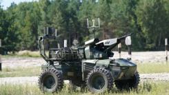 Vehiculele robotizate preiau misiunile logistice periculoase: Armata ucraineană a evacuat 600 de soldați răniți cu ajutorul dronelor de tip UGV