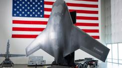 X-BAT, primul avion de luptă autonom din lume: Polonia se alătură proiectului dezvoltat de SUA și va produce în țară componente ale viitorului sistem