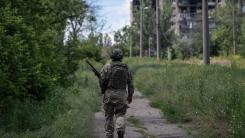 Rușii încearcă încercuirea „centurii de fortărețe” din Donbas. Unități ruse au intrat în Kostiantinivka și Lîman, dar de ceea ce au acum rușii nevoie e exagerarea avansului în Ucraina
