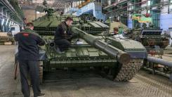 Tancuri T-72 fără echipaj? Țara cu peste 3.700 de tancuri care vrea să transforme tancurile sovietice în drone terestre