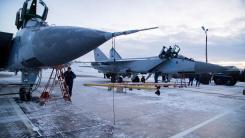 Rușii mai pierd un avion. Su-24, lovit de drone ucrainene chiar când se pregătea să decoleze de pe aerodromul Saki 