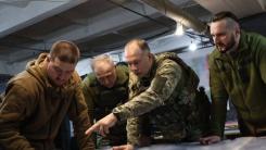 Sîrski: Rușii încearcă să cucerească noi teritorii și să creeze zone tampon. Ucraina ia măsuri, fortificații bariere genistice și protecția împotriva dronelor