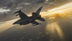 O nouă bornă atinsă: Un pilot de F-16 a transferat controlul avionului Inteligenței Artificiale. Obiectivul final al programului SUA e mult mai mare