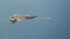 Prima țară din lume în afară de SUA care achiziționează AIM-260 JATM. Noile rachete aer-aer de ultimă generație vor fi integrate pe F-35 și F/A-18 