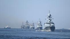 Activitatea intensă a navelor ruse în Marea Mediterană este atent monitorizată de NATO și ”amendată” de Kiev
