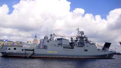 Dronele ucrainene au găurit fregata „Amiral Essen” la baza navală Novorossiisk. Atacul masiv făcut și alte pague, inclusiv un Su-33 și terminalul de păcură