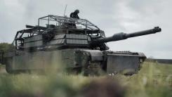 Un tanc M1A1 Abrams a supraviețuit după 20 de lovituri cu drone FPV: Cum modifică inginerii ucraineni blindatele americane
