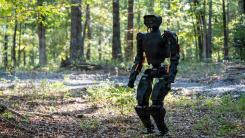 Cum pregătește Armata SUA înlocuirea soldaților cu roboți umanoizi blindați pentru cele mai periculoase misiuni de luptă
