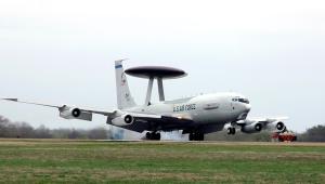 NATO reacționează la reluarea atacurilor rusești în Ucraina: Mijloace de cercetare aeriană au evoluat aproape simultan în estul Poloniei și deasupra Mării Negre