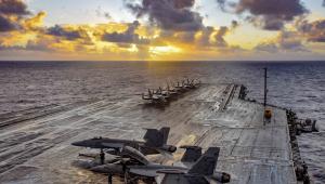 Iranul provoacă SUA la o bătălie navală în Strâmtoarea Hormuz