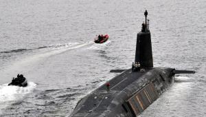 Israelul, un nou val de atacuri în Teheran. Ultimatumul lui Trump: Deschideți Ormuz sau vom lovi centralele electrice iraniene / Submarinul nuclear britanic HMS Anson ajunge în Marea Arabiei