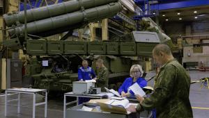 Cine mai susţine capacitatea de producție a industriei ruse: Mecanismul prin care rachetele Iskander și X-101 sunt produse cu alumină din Irlanda