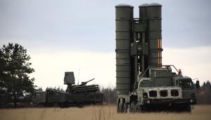 Fortăreața Moscova: Rușii au pus în mișcare sisteme S-400. Apărarea antiaeriană a capitalei e asigurată și de 100 de sisteme și tunuri Pantsir-S1