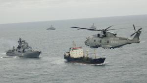 Fregata rusă Amiral Grigorovici escortează „Flota Fantomă”, în timp ce nave de luptă britanice monitorizează non-stop mișcările Rusiei, fiind gata să intervină