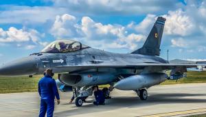 Rachetele aer-aer AIM-120 cumpărate și de România pentru F-16, produse în Europa? Un stat european pune pe masa SUA un contract uriaș de 3,7 miliarde pentru AIM-120