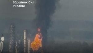 Dronele ucrainene au ajuns la Volga. Una dintre cele mai mari rafinării din Rusia a fost lovită în acestă dimineață