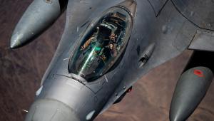 SUA a atacat ținte militare iraniene, în timp ce Teheranul răspunde cu lovituri asupra unei baze americane din regiune