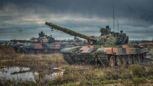 România în teamă strategică, Polonia cu decizii curajoase peste capul Europei de la începutul războiului: Povestea celor 100 de tancuri T-72 „furate”