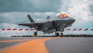 Primul F-35 „european” pentru Polonia a aterizat în țară. Din cele 32 de avioane comandate, jumătate vor fi produse parțial și asamblate complet în Europa