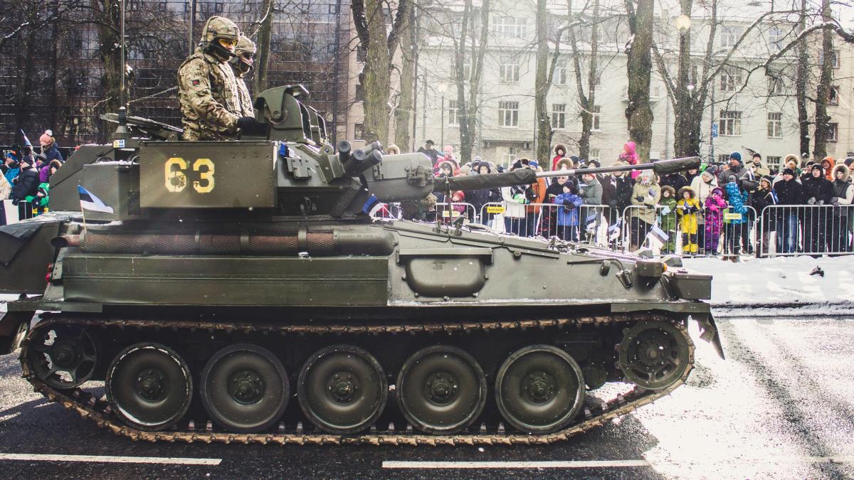 tanca_armata_defilare_73244000