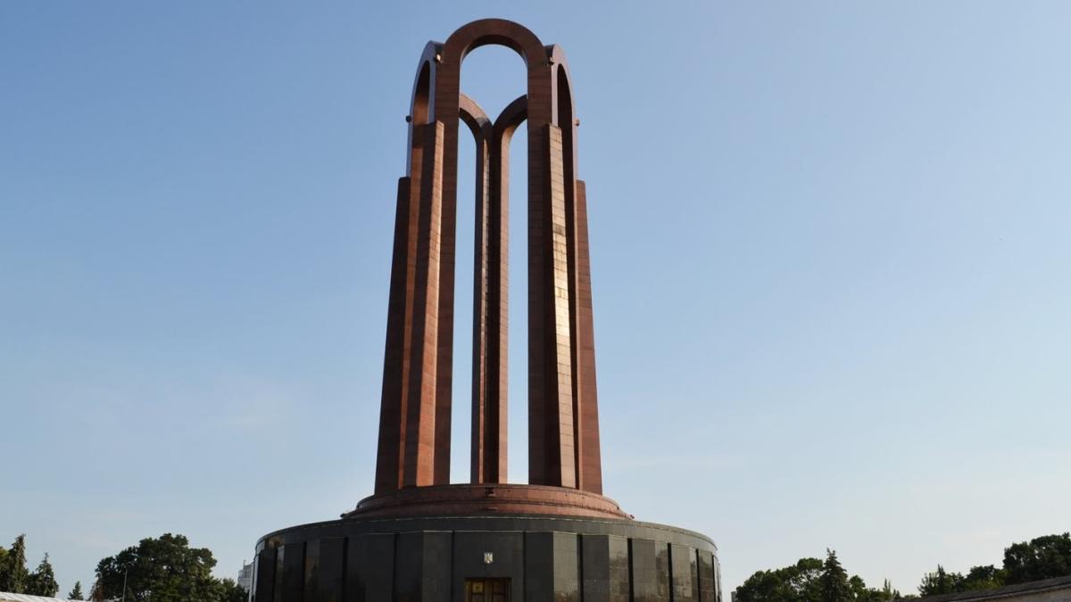 monumentul_eroilor_33444900