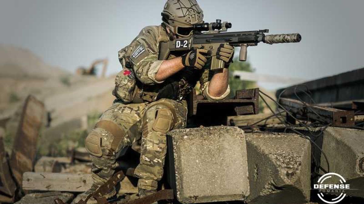 militar_lupta_arma_53698900