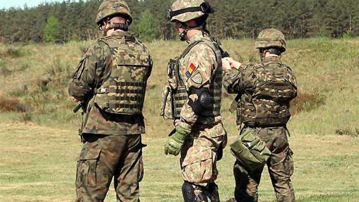 militari_exercitiu_tragere_93105300