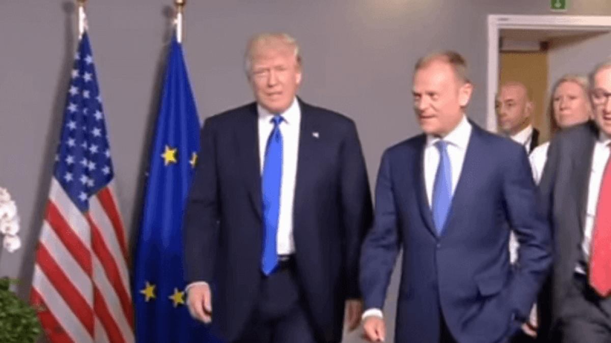 trump_tusk_1_44396400