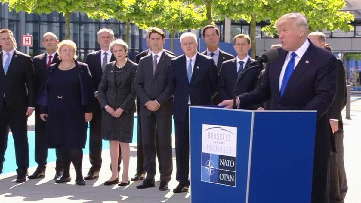 trump_nato_summit_40103200
