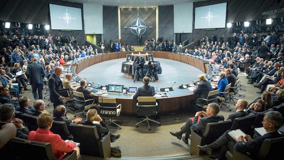 nato_summit_49188000