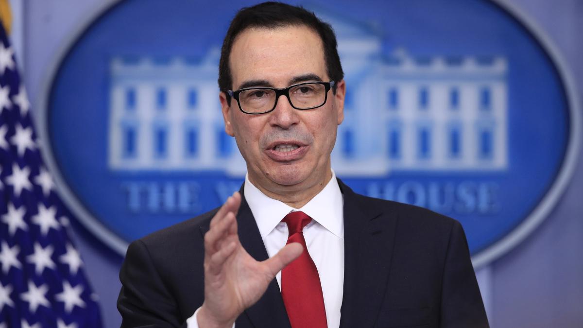 steven_mnuchin_01358300