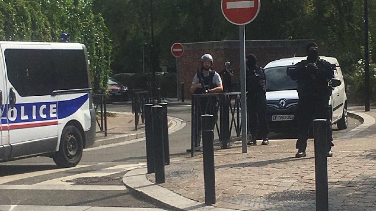 paris_attack_82828500