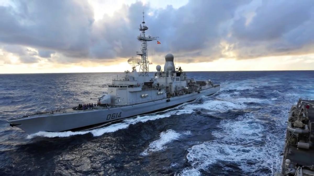 nava_franceza_42984400