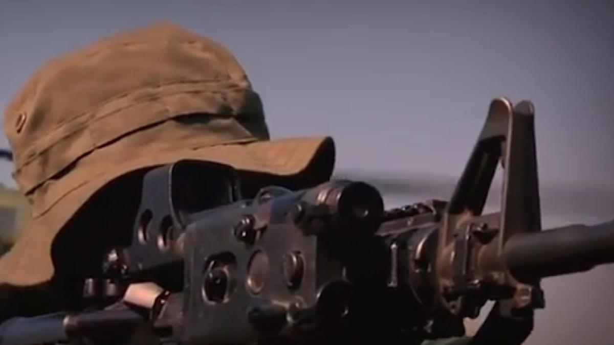 militar_atac_pusca_04514100