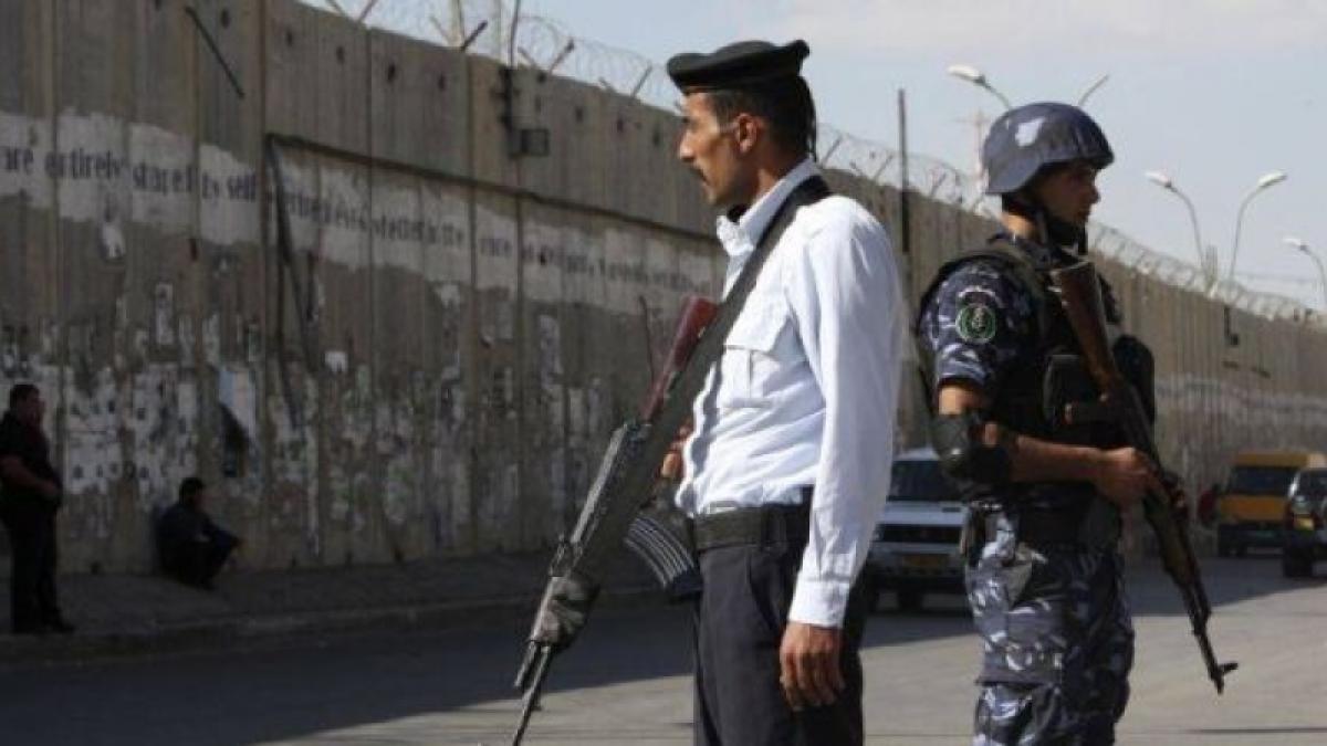 cisiordania_trei_israelieni_au_fost_raniti_intr_un_atac_cu_o_masina_163583_61463100