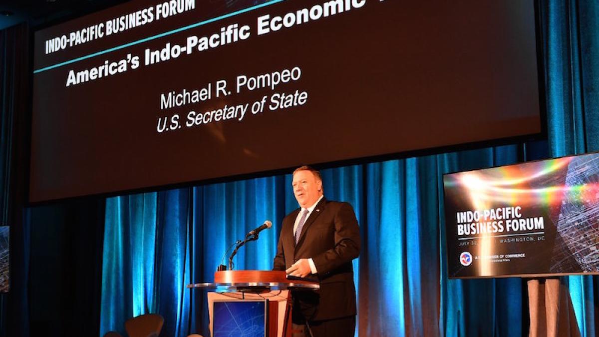 mike_pompeo2_27101600