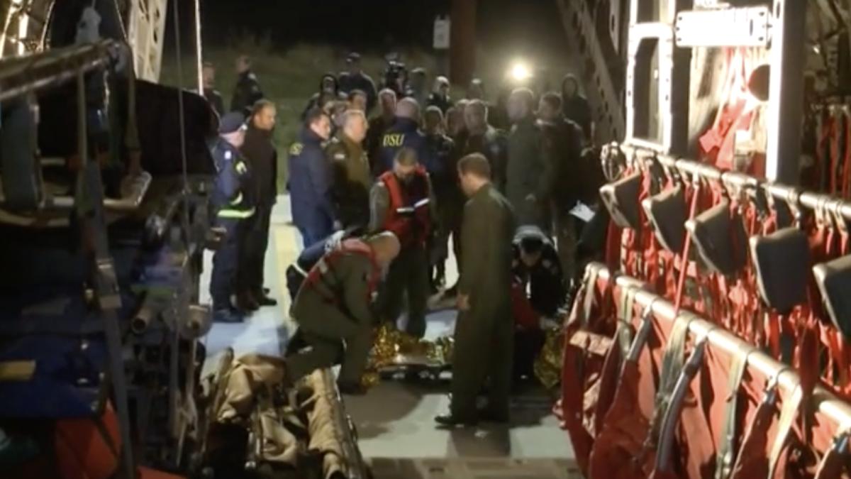 Cutremur România, exercițiu. Zbor de evacuare medicală executat de Forțele Aeriene Române - Video