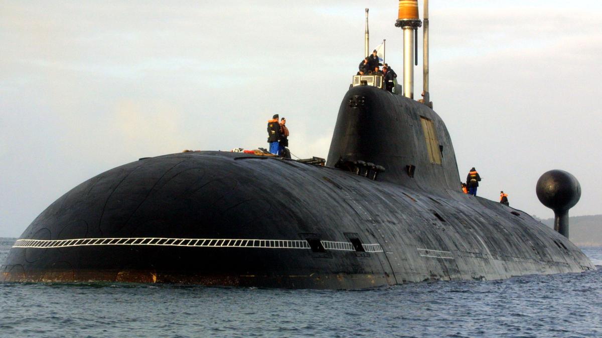 russian_nuclear_submarine_06248000