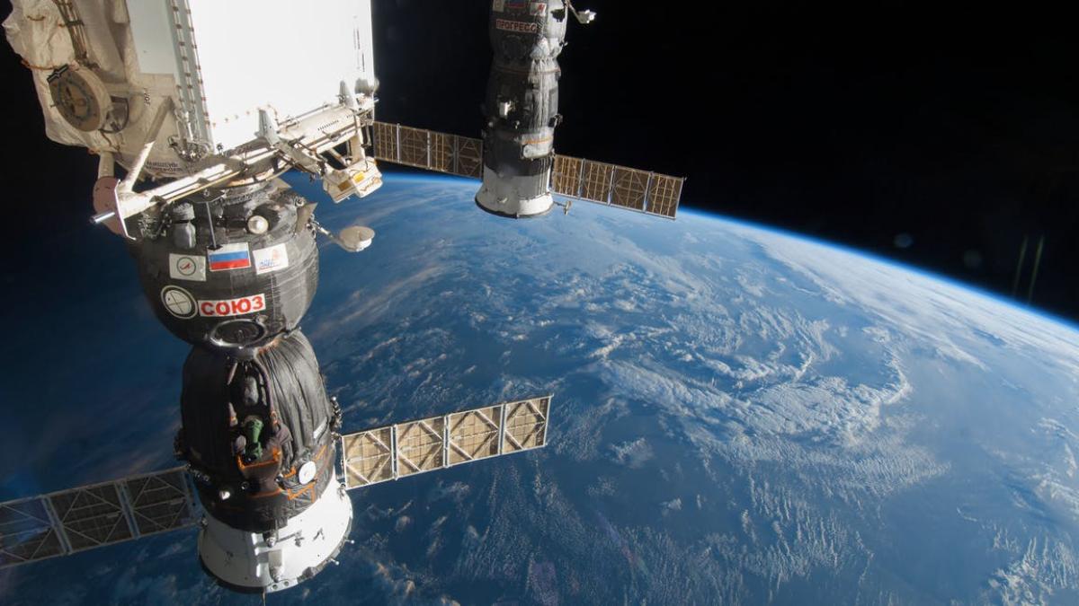 Rusia vrea să pună pe orbită sateliţi care detectează lansări de rachete